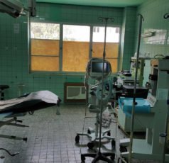 Salle d’opération pour la chirurgie pédiatique des Cliniques Universitaires réhabilité par la PH-RDC 1